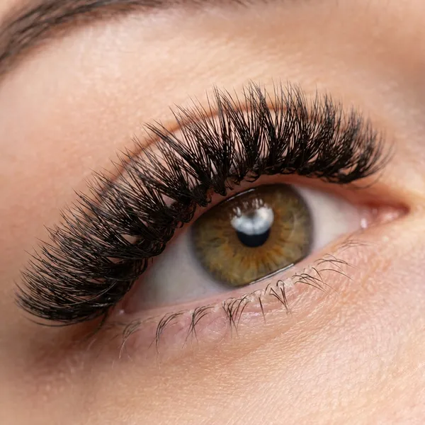 Volume Brasileiro - Extensão de Cílios em Gravataí